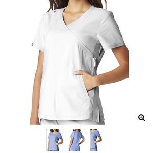 Koi Lite Scrub top size XS